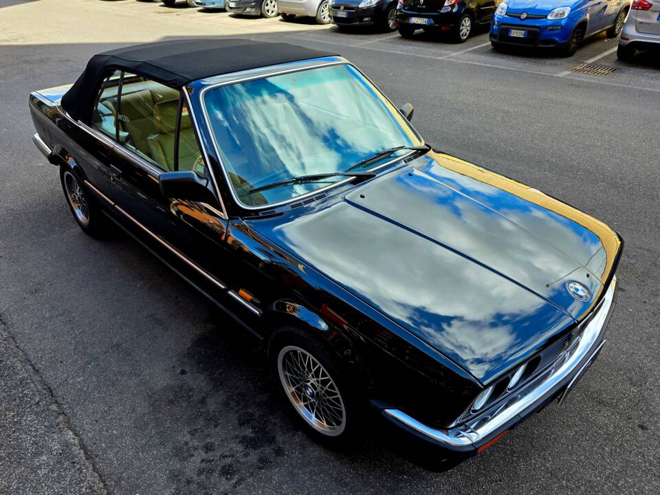 Bild 10/31 von BMW 320i (1988)