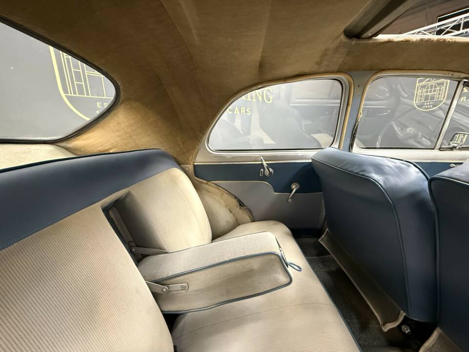 Bild 50/50 von Peugeot 203 C (1960)