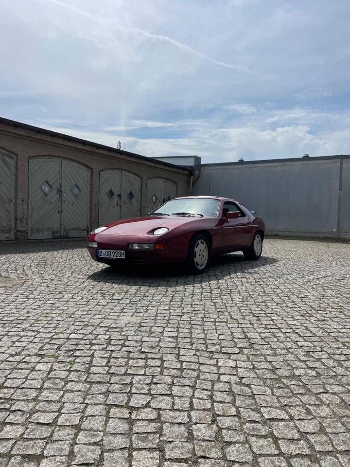 Image 4/11 de Porsche 928 S4 (1988)