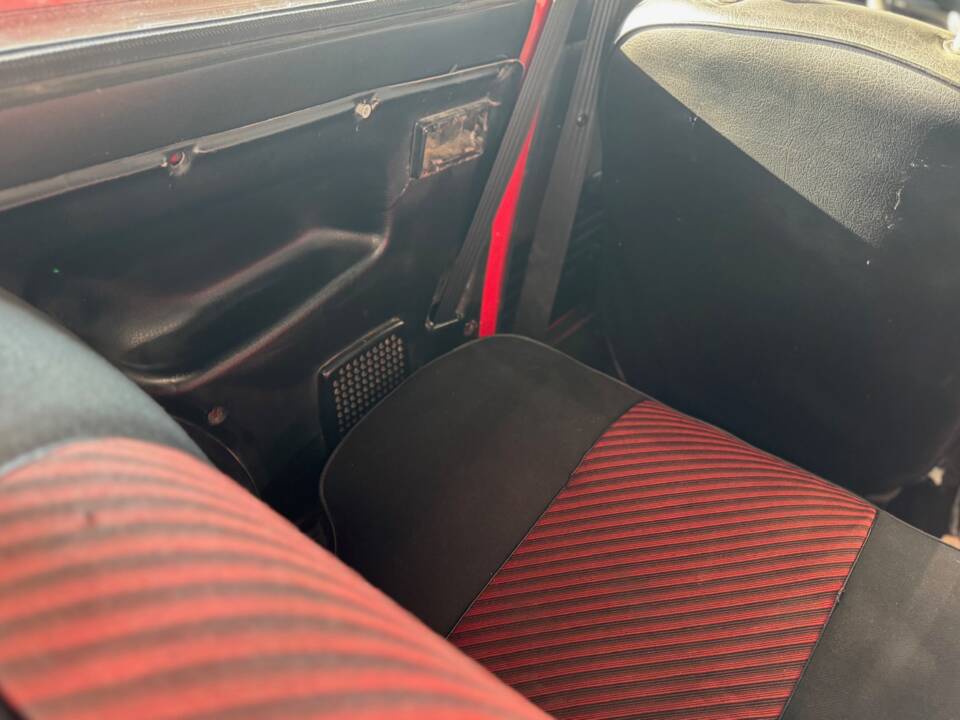 Bild 18/36 von SEAT Fura (1983)