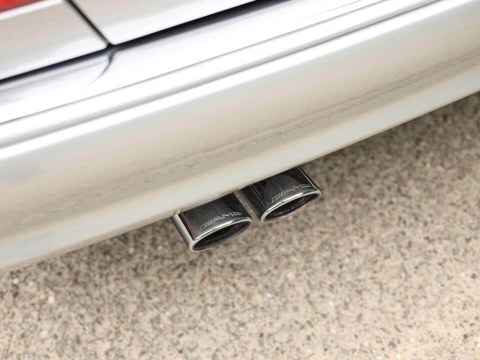 Image 86/98 de Mercedes-Benz E 50 AMG (1996)