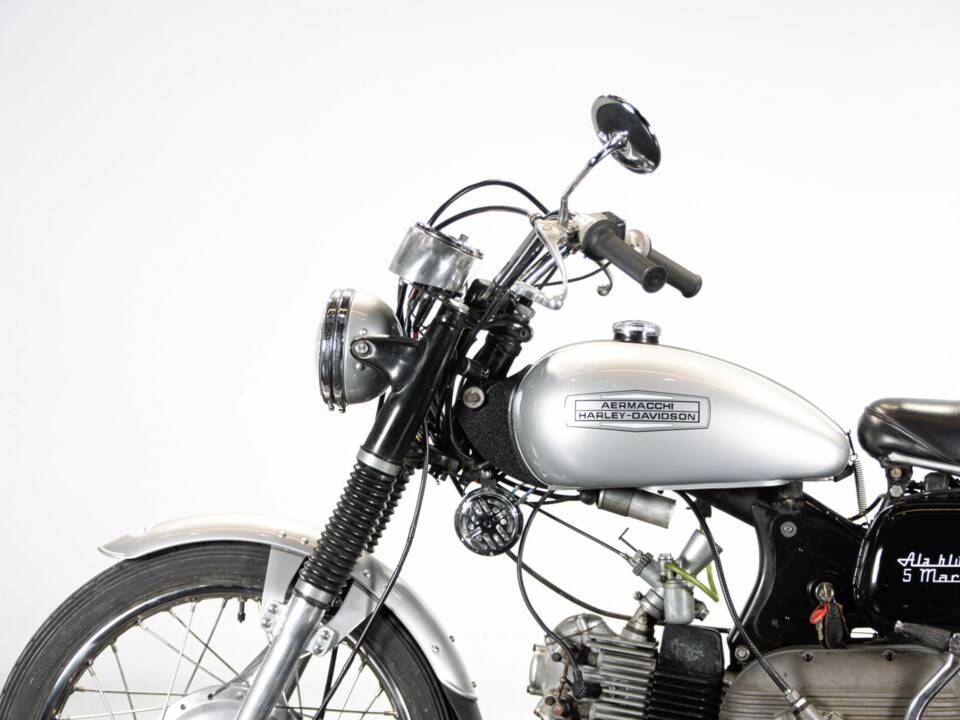 Immagine 25/50 di Cagiva DUMMY (1970)