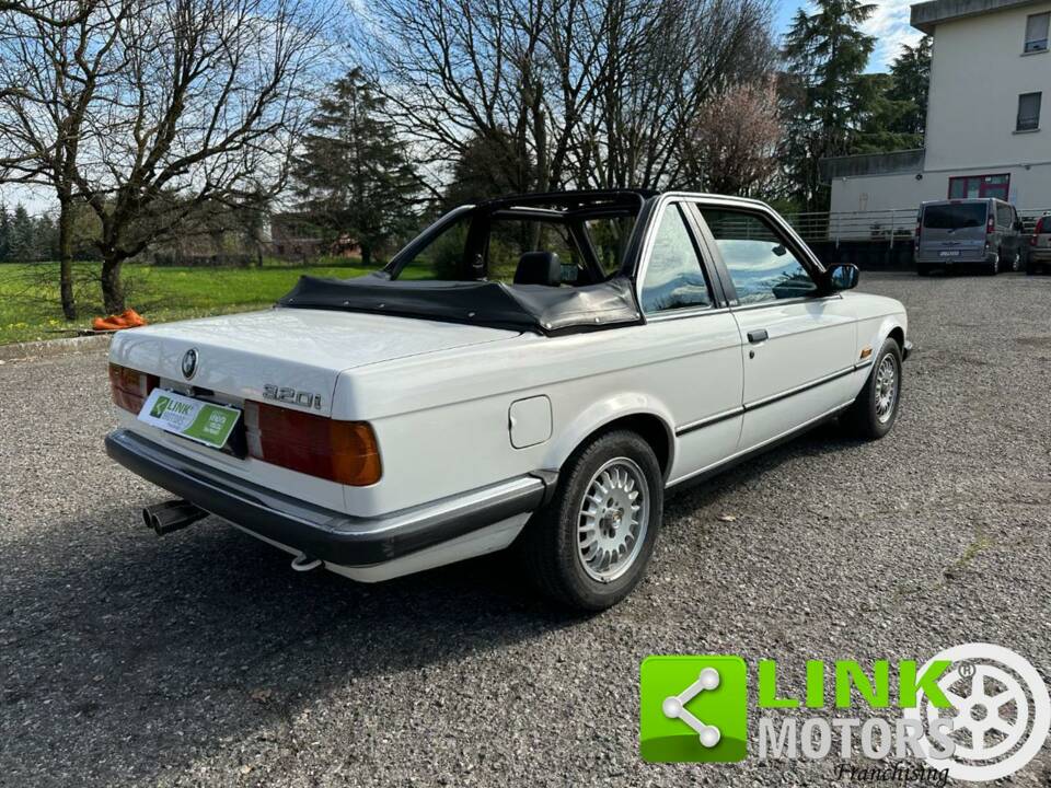 Bild 2/10 von BMW 320i Baur TC (1984)