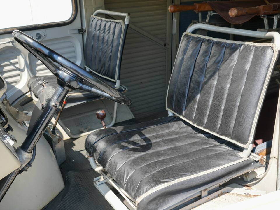 Bild 12/35 von Citroën HY (1963)