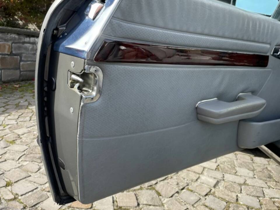 Immagine 13/56 di Mercedes-Benz 500 SL (1985)