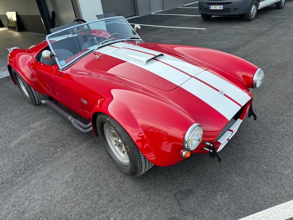 Immagine 6/20 di AC Cobra Lightweight (1994)