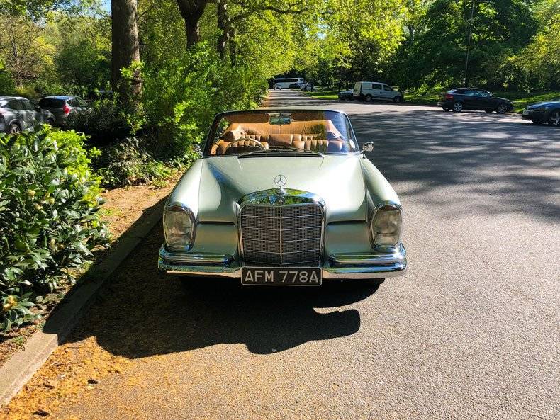 Bild 23/50 von Mercedes-Benz 220 SE b (1963)