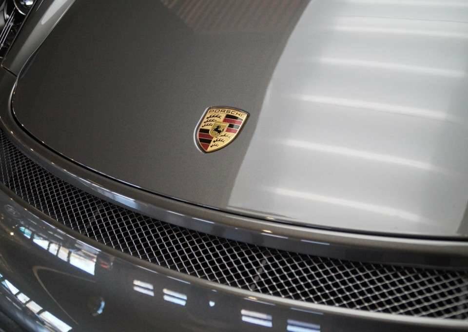 Image 13/50 of Porsche Boxster Spyder (2016)