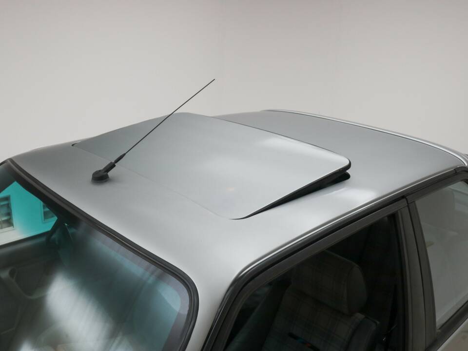 Afbeelding 21/27 van BMW M3 (1986)