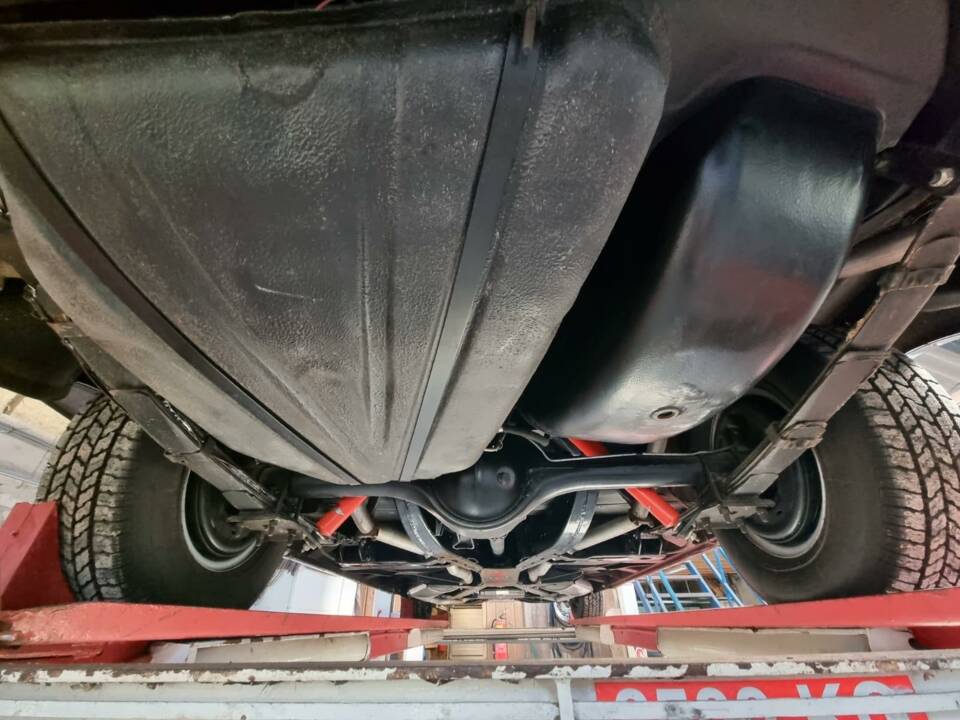 Bild 22/36 von Cadillac 62 Sedan DeVille (1957)