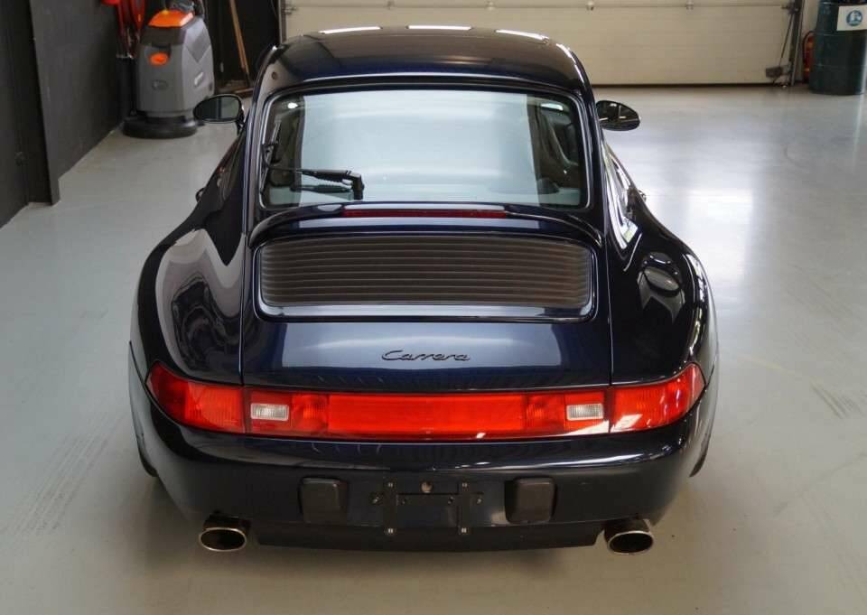 Image 5/50 of Porsche 911 Carrera (1995)