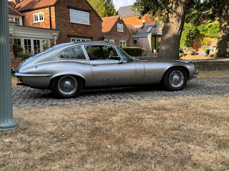 Afbeelding 14/30 van Jaguar E-Type V12 (2+2) (1974)