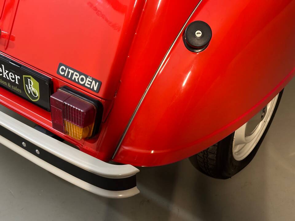 Image 19/53 of Citroën 2 CV 6 Club (1987)