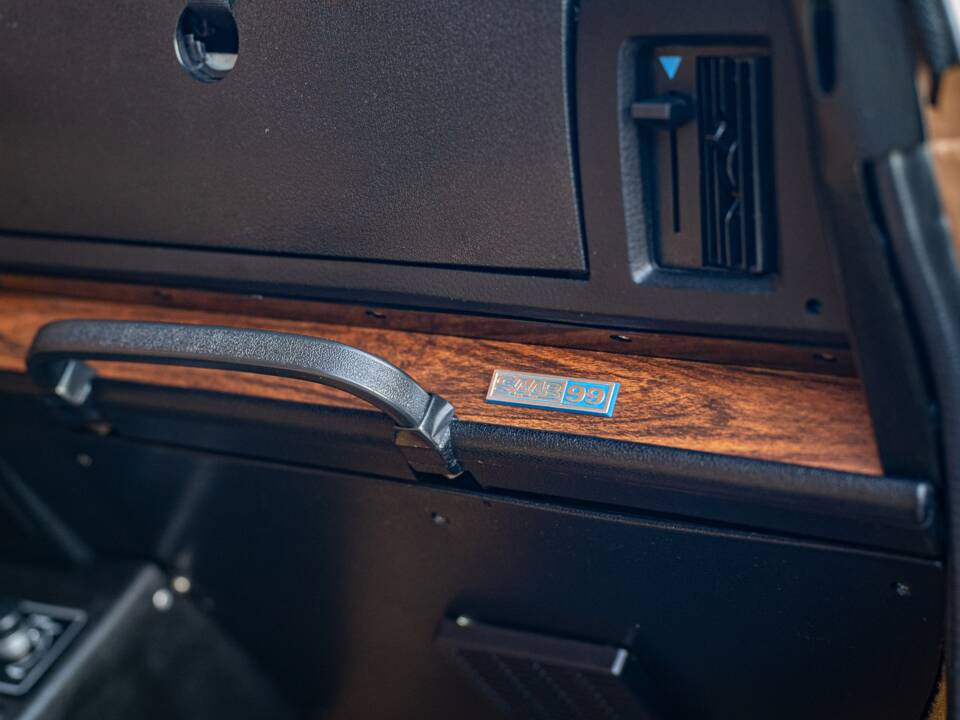 Image 32/84 de Saab 99 Combi Coupe (1976)