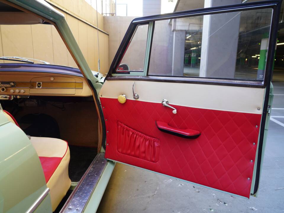 Image 40/83 of Borgward Isabella (1959)