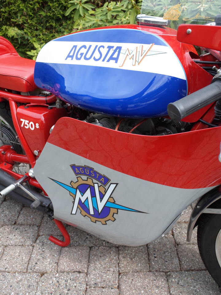 Immagine 12/36 di MV Agusta DUMMY (1972)