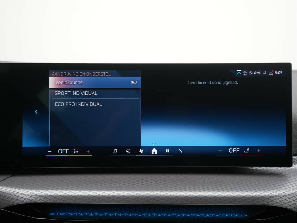 Image 26/50 of BMW 330i xDrive Touring (2025)