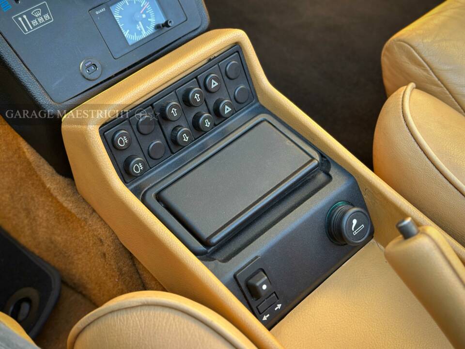 Image 61/100 de Alfa Romeo 2.0 Spider (1993)