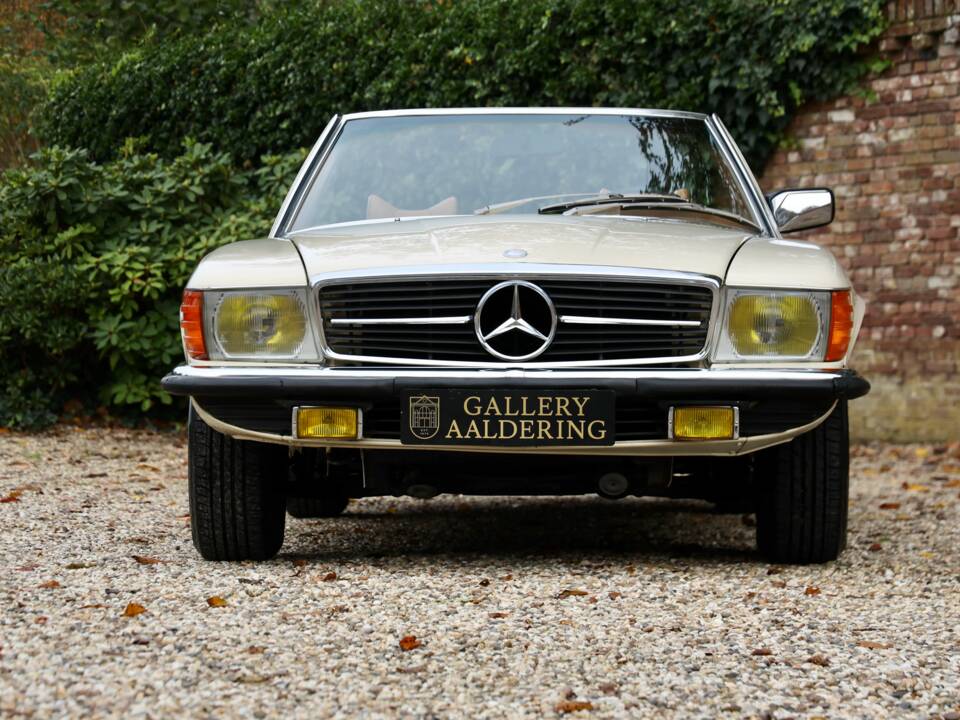 Imagen 36/50 de Mercedes-Benz 280 SL (1976)
