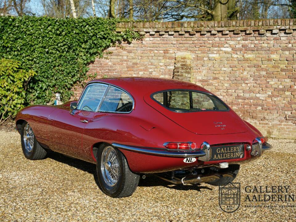 Bild 2/50 von Jaguar E-Type 3.8 &quot;Lightweight&quot; (1968)
