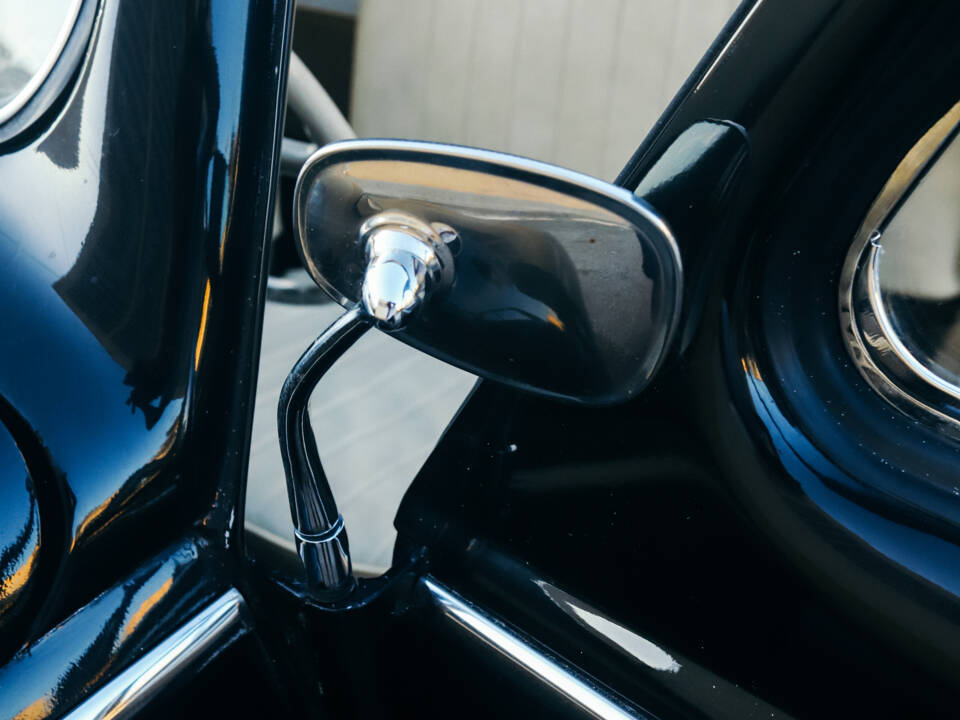 Image 125/130 of Volkswagen Beetle 1200 Export &quot;Oval&quot; (1954)