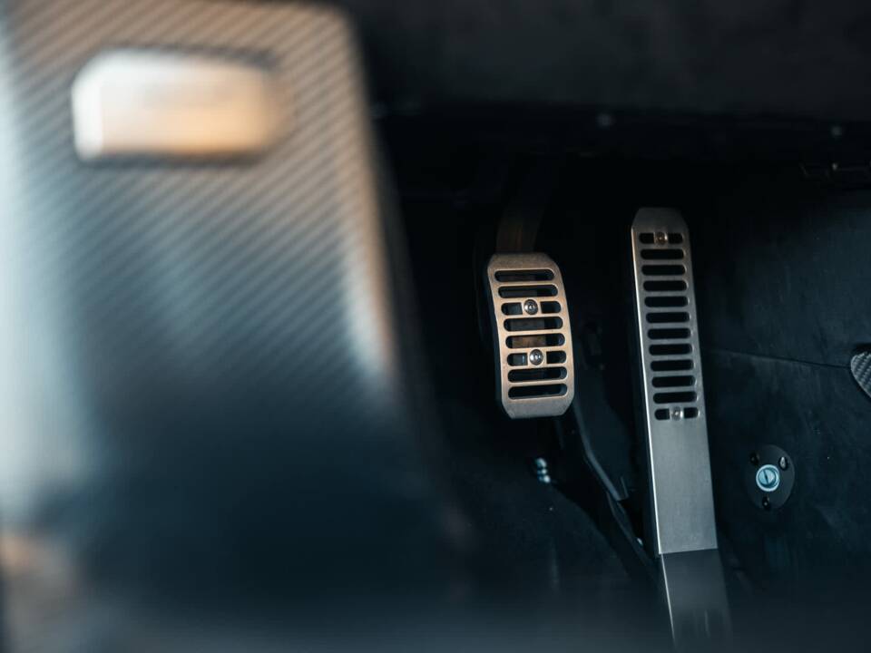 Image 15/24 of McLaren Senna GTR (2019)