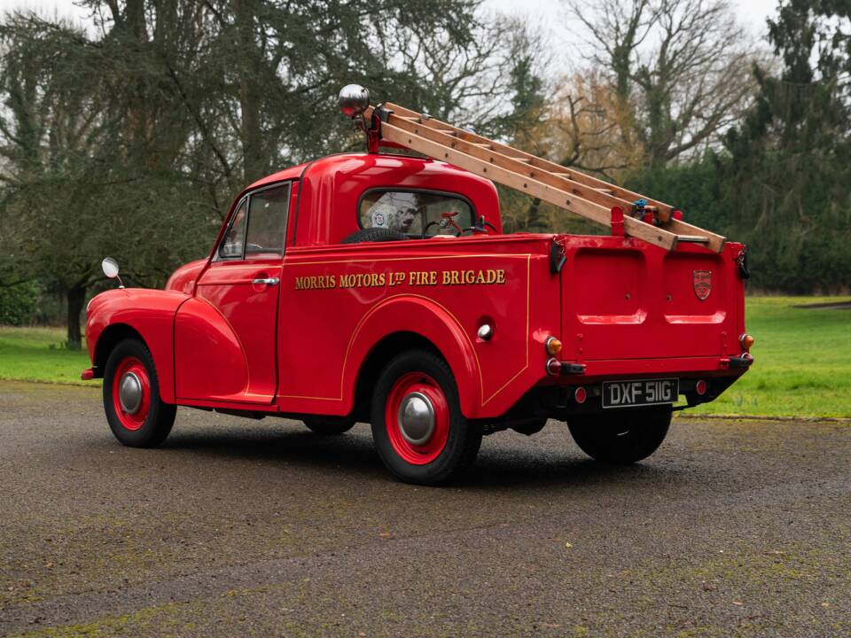 Image 15/50 of Morris Minor 1000 (1969)