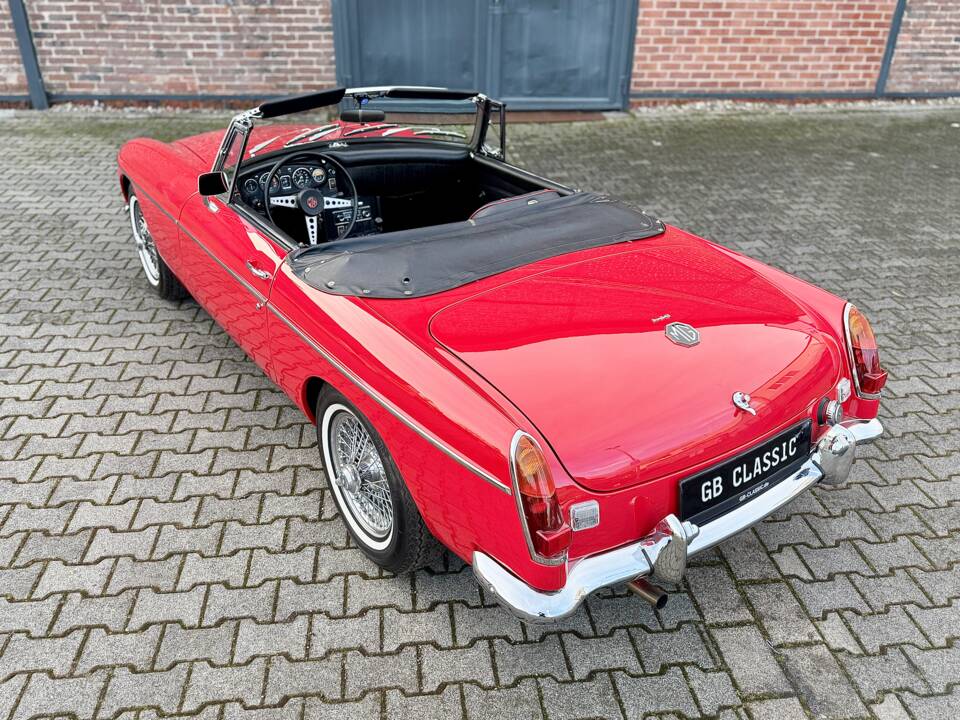 Bild 6/64 von MG MGB (1970)