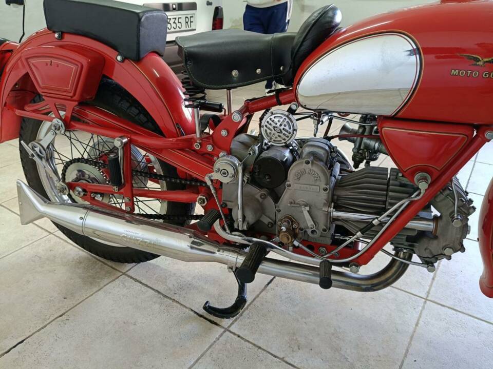 Imagen 2/39 de Moto Guzzi Falcone Sport (1954)