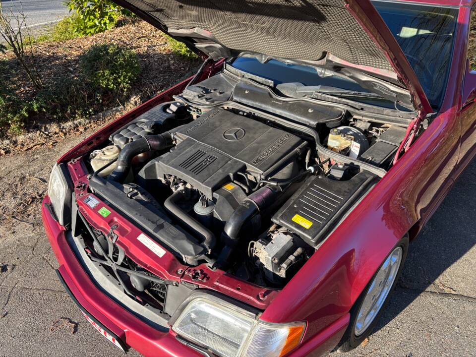 Afbeelding 17/64 van Mercedes-Benz SL 500 (1996)