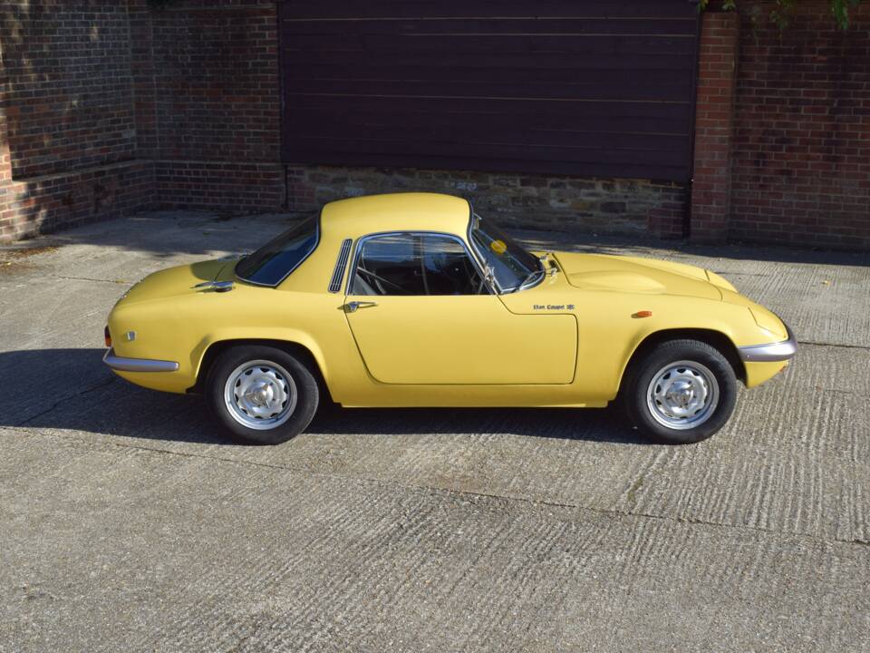 Image 8/50 of Lotus Elan S4 (1968)