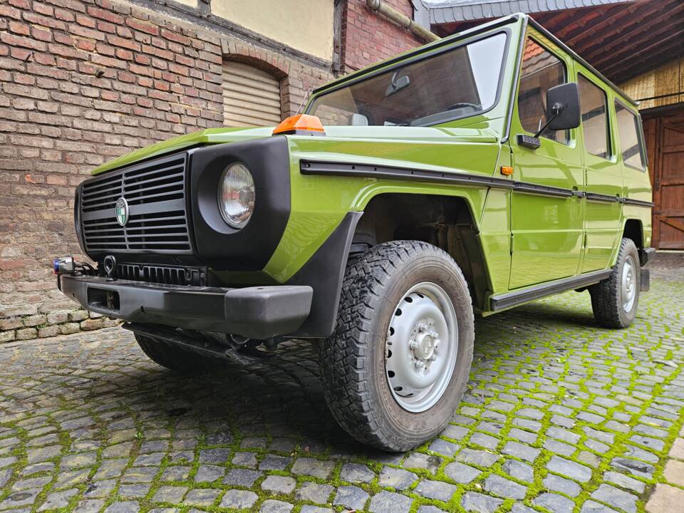Afbeelding 2/17 van Steyr-Puch 280 GE (LWB) (1981)