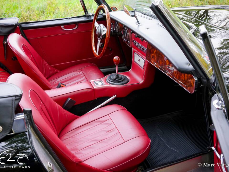 Image 8/51 of Austin-Healey 3000 Mk III (BJ8) (1967)