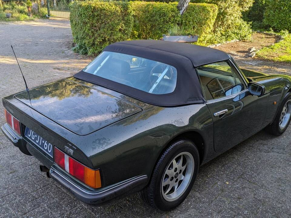 Image 4/6 de TVR S4C (1994)