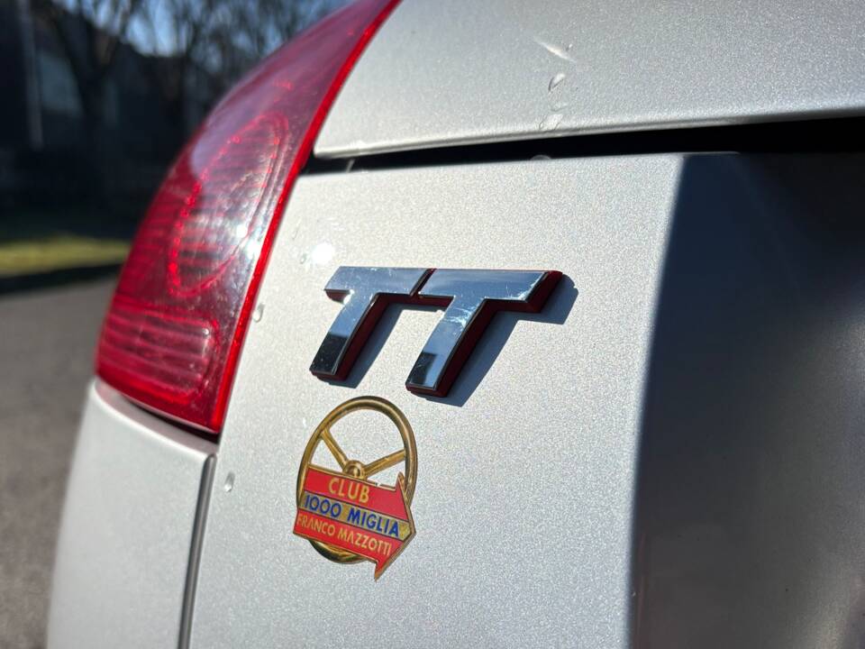 Image 23/25 of Audi TT 3.2 quattro (2004)