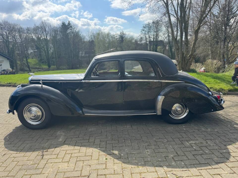 Bild 16/18 von Riley 1.5 Litre RME (1954)