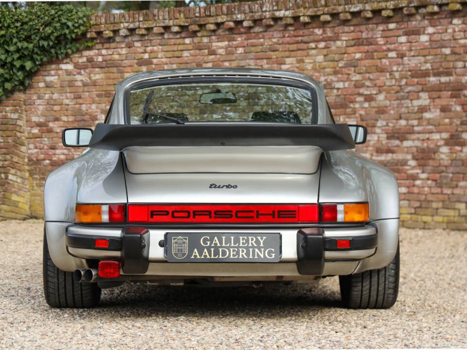 Afbeelding 6/50 van Porsche 911 Turbo 3.3 (1983)