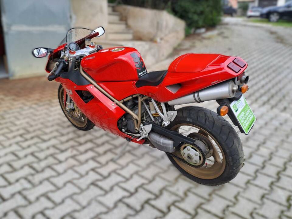 Immagine 2/37 di Ducati 748 S (2000)
