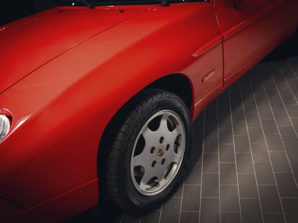 Image 6/15 of Porsche 928 GT (1989)