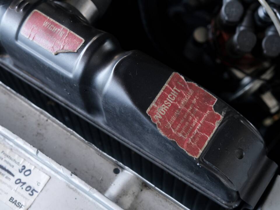 Image 41/49 of Mercedes-Benz 220 SE b (1962)
