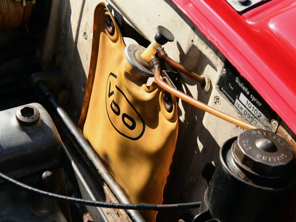 Image 36/50 of Alfa Romeo Giulietta Sprint (1961)
