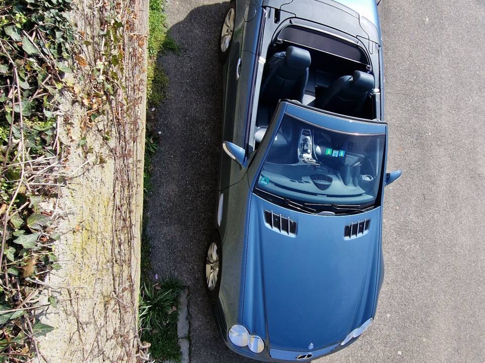 Image 17/26 de Mercedes-Benz SL 350 (2004)