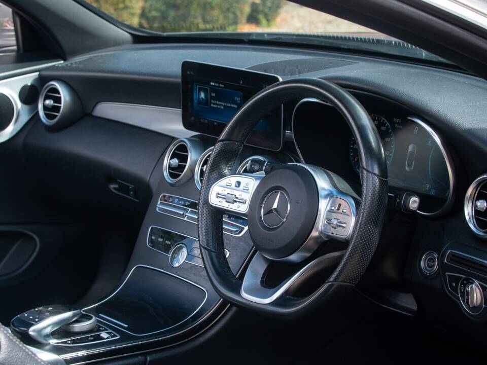 Bild 50/50 von Mercedes-Benz C 300 d (2019)