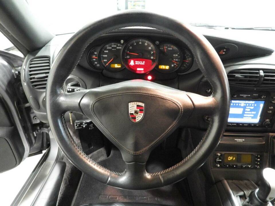 Imagen 4/10 de Porsche 911 Turbo (2001)