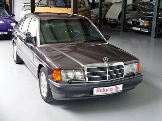 Image 1/21 of Mercedes-Benz 190 E 2.6 (1992)