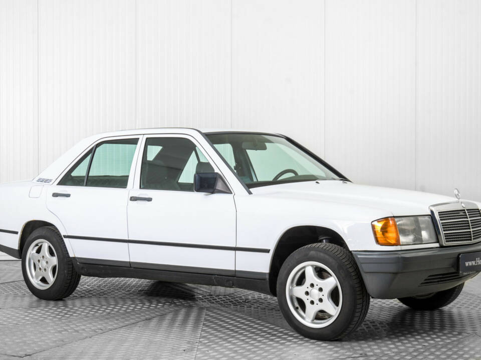 Bild 5/50 von Mercedes-Benz 190 D (1986)