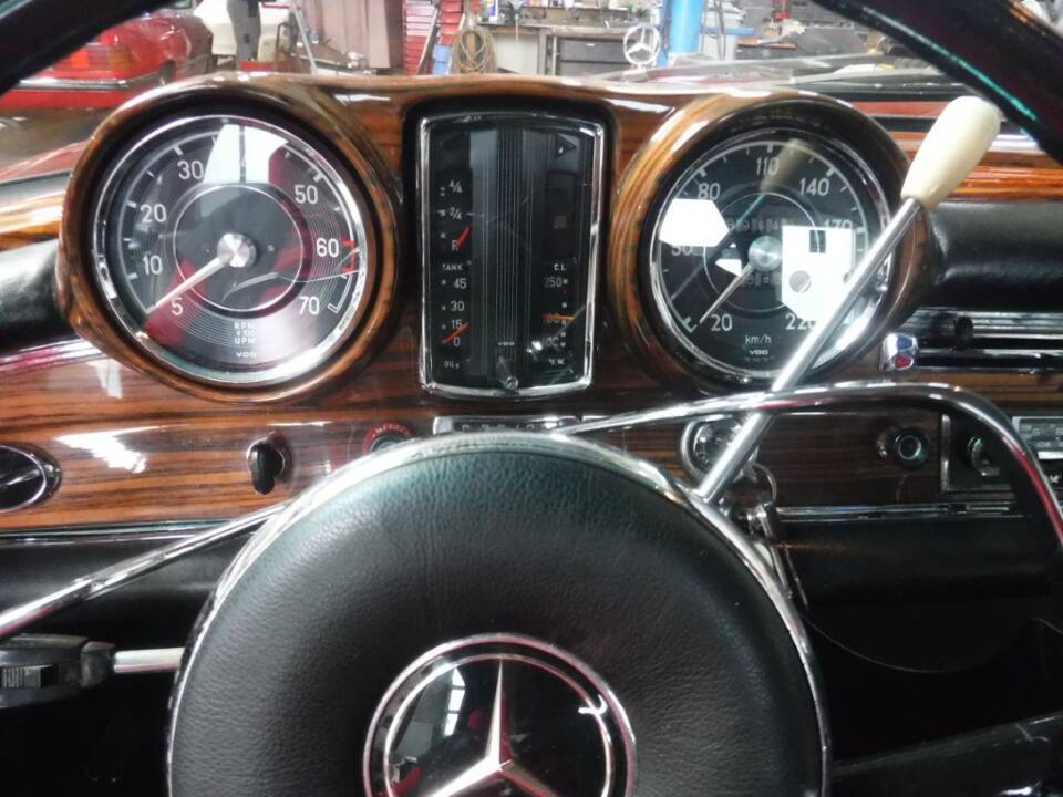 Bild 50/50 von Mercedes-Benz 250 SE (1967)