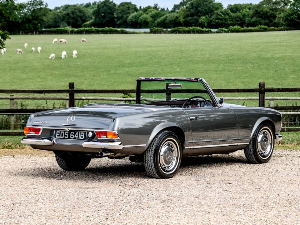 Afbeelding 4/27 van Mercedes-Benz 230 SL (1964)