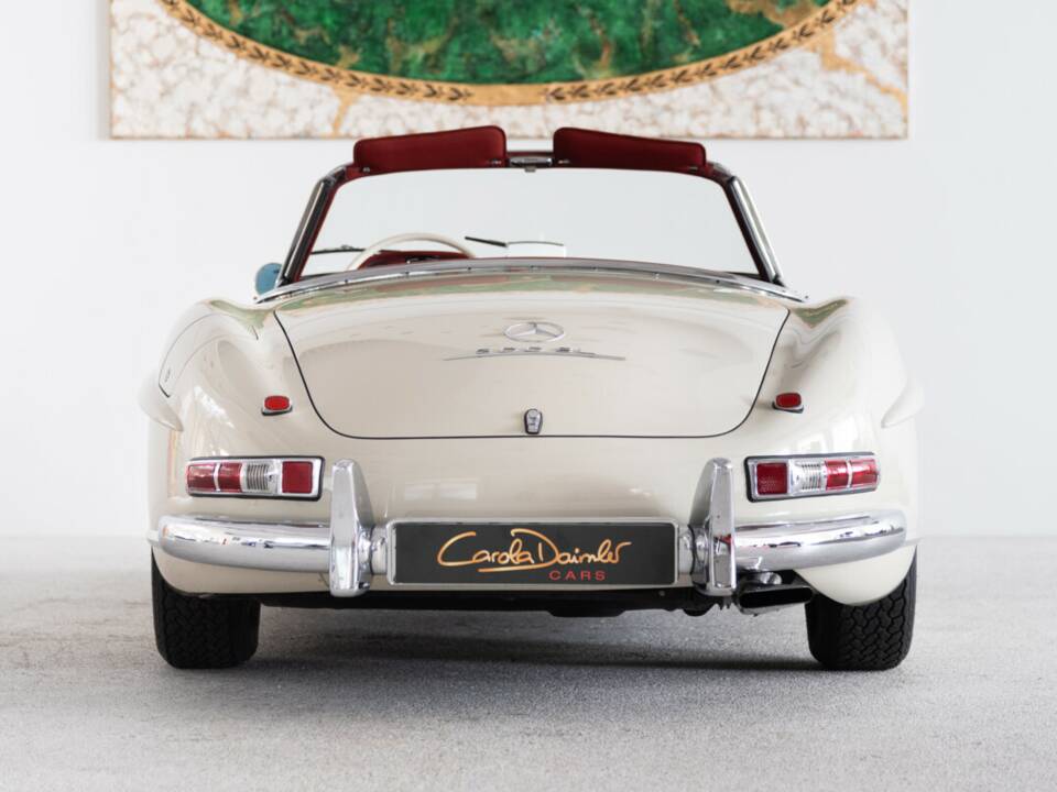 Image 9/50 of Mercedes-Benz 300 SL Roadster (1961)