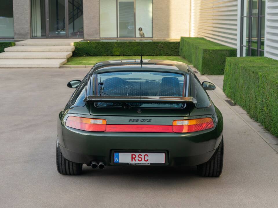 Afbeelding 20/46 van Porsche 928 GTS (1993)